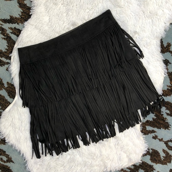 Skies Are Blue Dresses & Skirts - Skies Are Blue Black Suede Fringe Mini Skirt XS